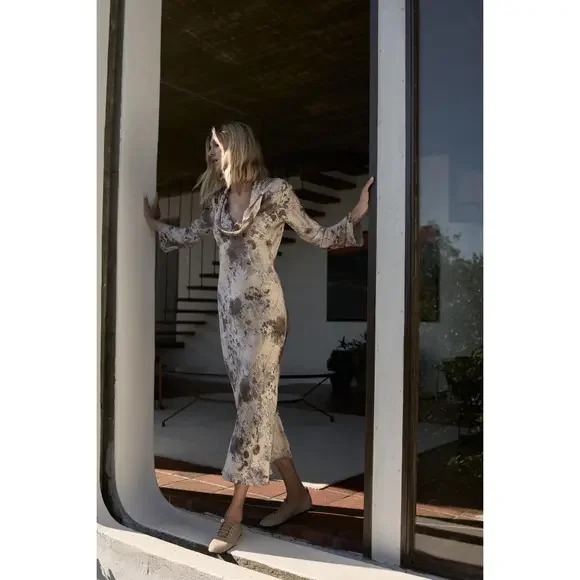 Zara ANIMAL PRINT BOWS DRESS ZW COLLECTION in Cream - Picture 1 of 2